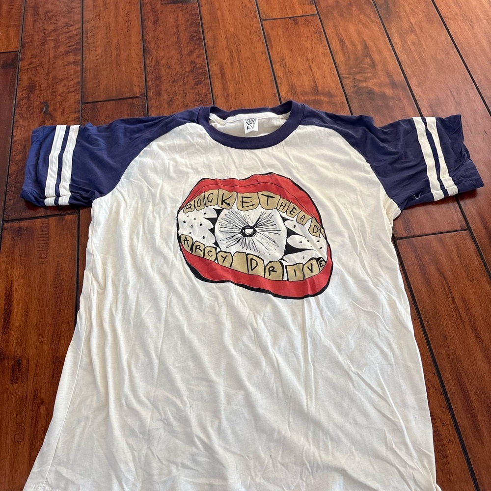 ARCY DRIVE BAND TEE
